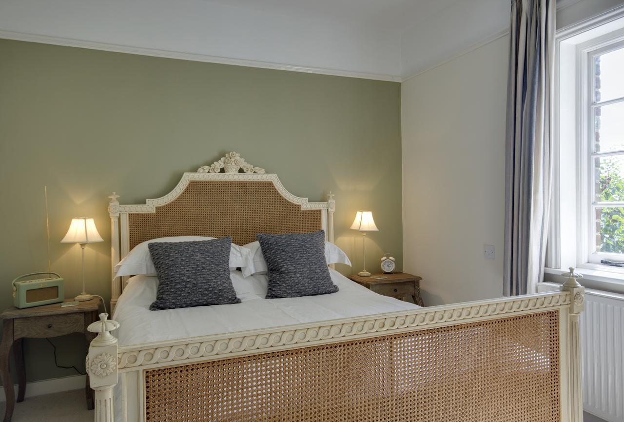 Bed and Breakfast Lockgate Dairy Чичестер Экстерьер фото